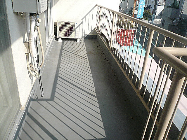 弦巻リハイム　南東向きバルコニー205