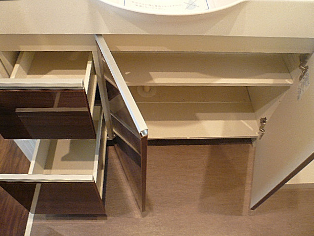 洗面ボウル下の収納◎