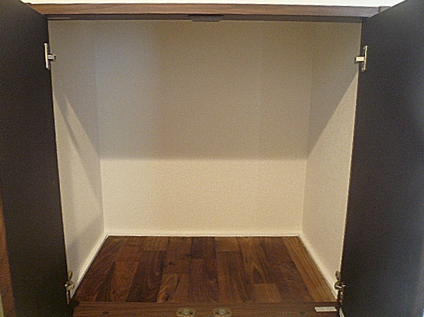 マンション駒場　玄関入ってまたまた収納