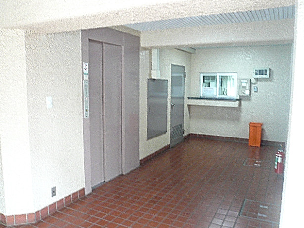 用賀マンション　エントランス内