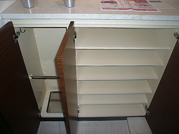 玄関　カウンター収納