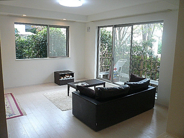 沢山の窓！開放感あるＬＤ　16.6帖