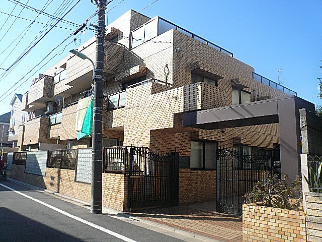 ライオンズマンション碑文谷　レンガタイル貼りの外観