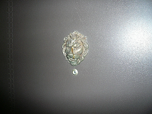 重みのある玄関です！