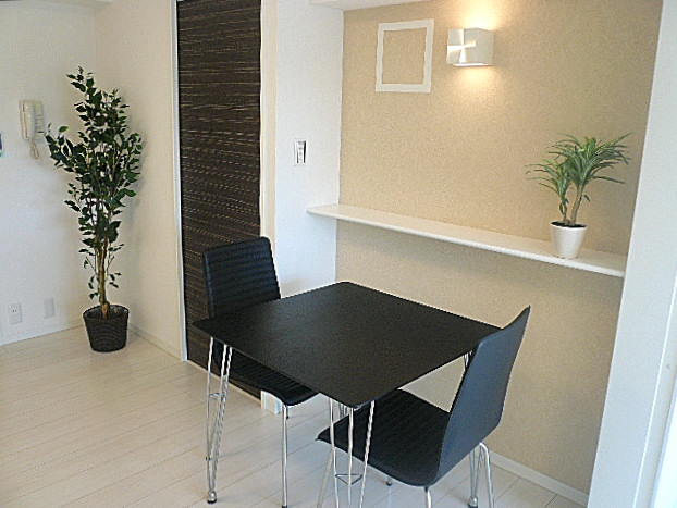 インテリアを楽しめるカウンター付　ダイニング