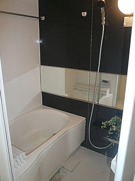 浴室乾燥機付きバスルーム