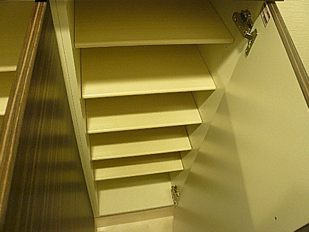 第三宮庭マンション　玄関収納