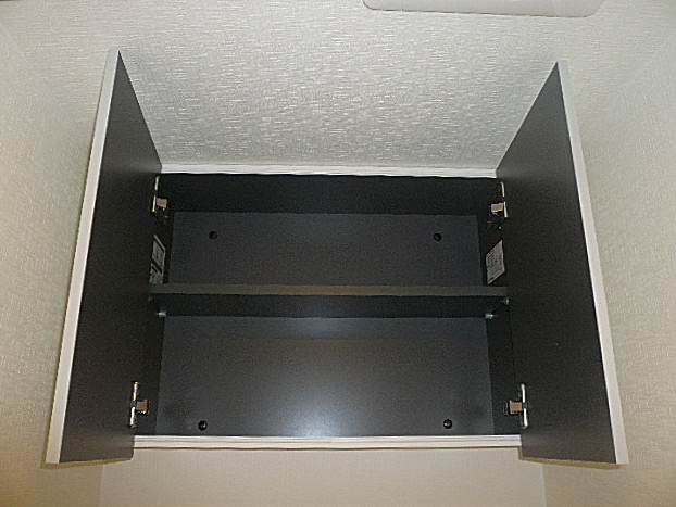 第三宮庭マンション　吊戸棚