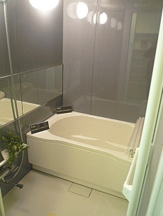 第三宮庭マンション　追炊き・浴室乾燥付きバスルーム
