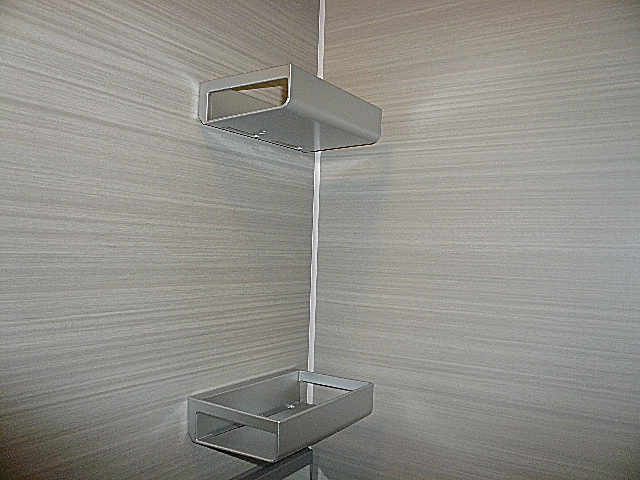 浴室　トレイ2つ