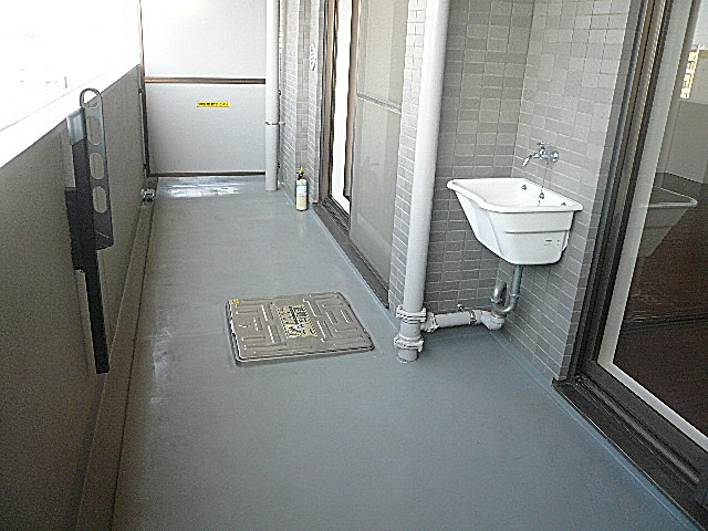 奥行きのあるバルコニー