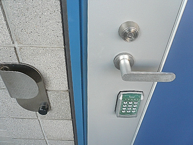 玄関防犯もバッチリ