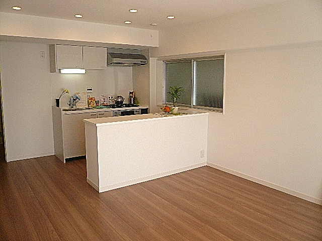 白を基調としたＬＤＫは13.5帖