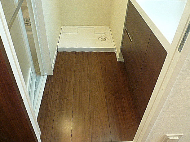 中銀築地マンシオン　サニタリールームです。