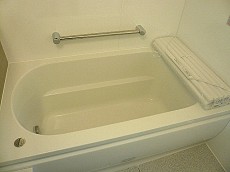 中銀築地マンシオン　浴室乾燥機・追炊き付きの浴室です。