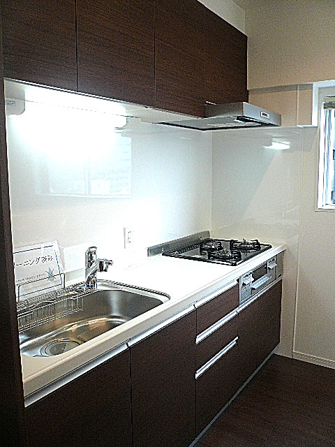 中銀築地マンシオン　収納バッチリなカウンターありのキッチン