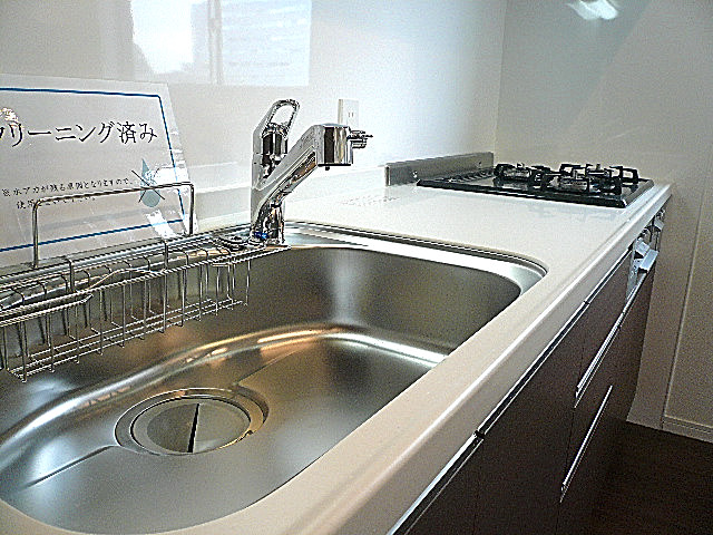 中銀築地マンシオン　ゆったりとしたキッチン