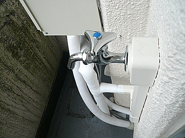 中銀築地マンシオン　蛇口