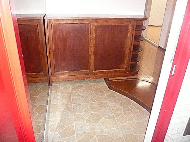 麻布網代マンション　ゆとりある玄関ホール