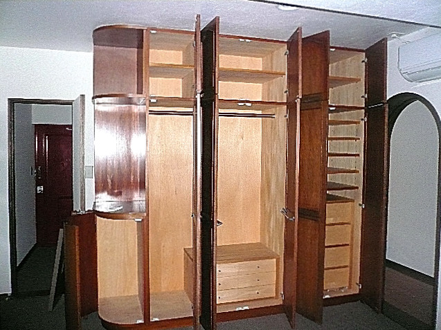 麻布網代マンション　17.5帖　洋室　クローゼット