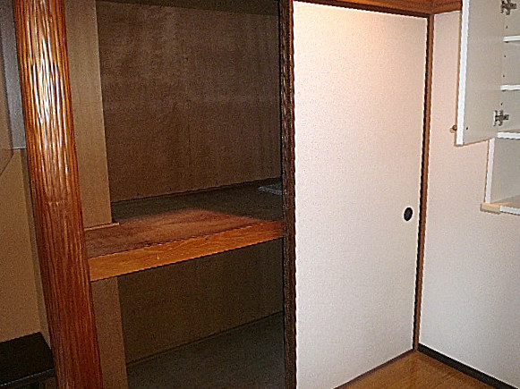 麻布網代マンション　14.5帖ＬＤＫ　収納