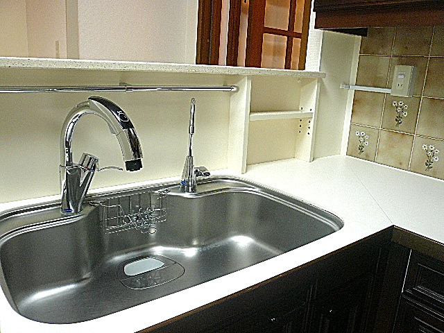 麻布網代マンション　キッチン　広々シンク