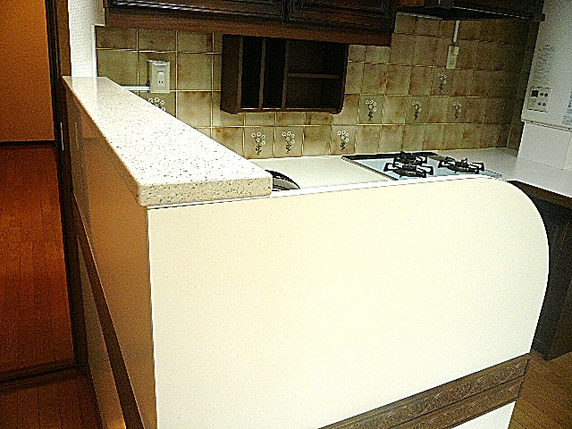 麻布網代マンション　コの字型キッチン　カウンター部分