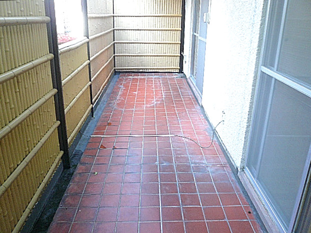 麻布網代マンション　和の雰囲気　南向きバルコニー