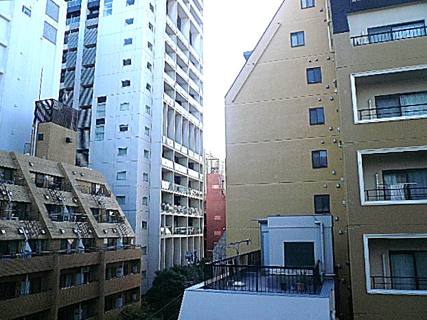 麻布網代マンション　5階からの眺望　ＬＤＫ側　