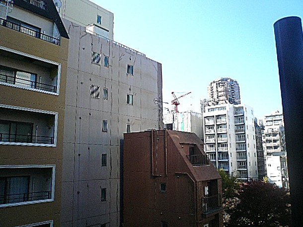 麻布網代マンション　5階からの眺望　ＬＤＫ側　