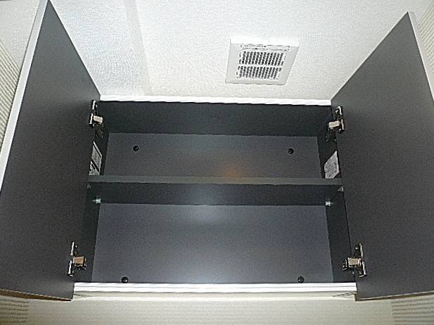 ヴェラハイツ日本橋箱崎　吊戸棚