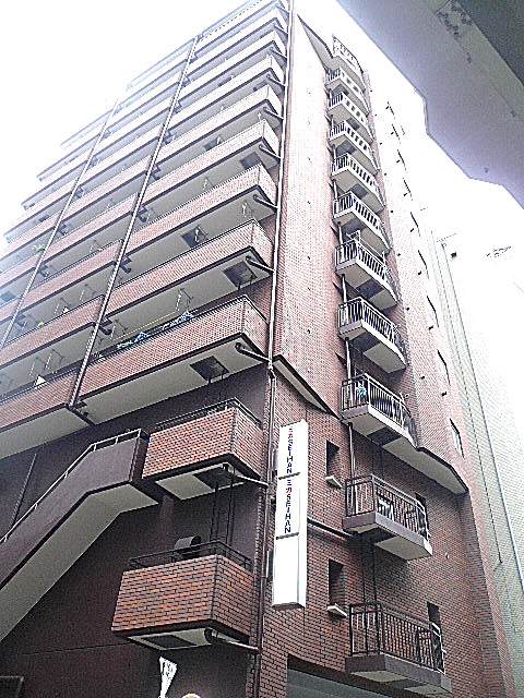 ヴェラハイツ日本橋箱崎　存在感ある外観