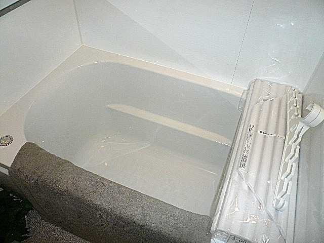 トーア新富マンション　浴室です。