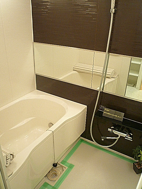 弦巻リハイム　浴室換気乾燥機付き浴室