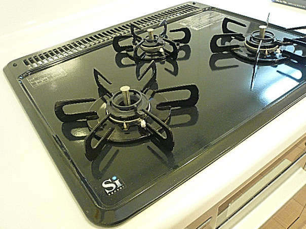 弦巻リハイム　3口コンロ