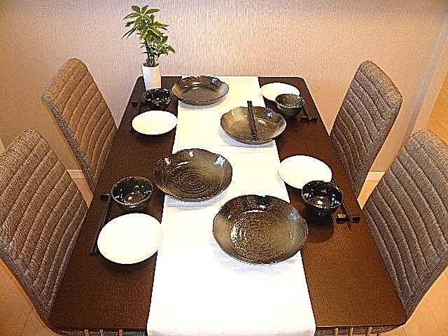 弦巻リハイム　LDK14.9帖