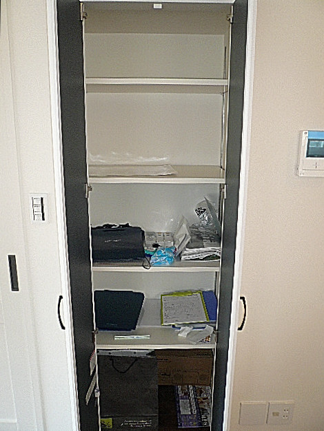 マンション駒場　LDK収納303