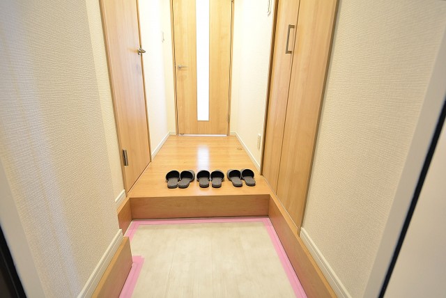 東海経堂マンション4F 玄関