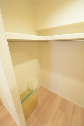 高輪中台マンション 洋室2