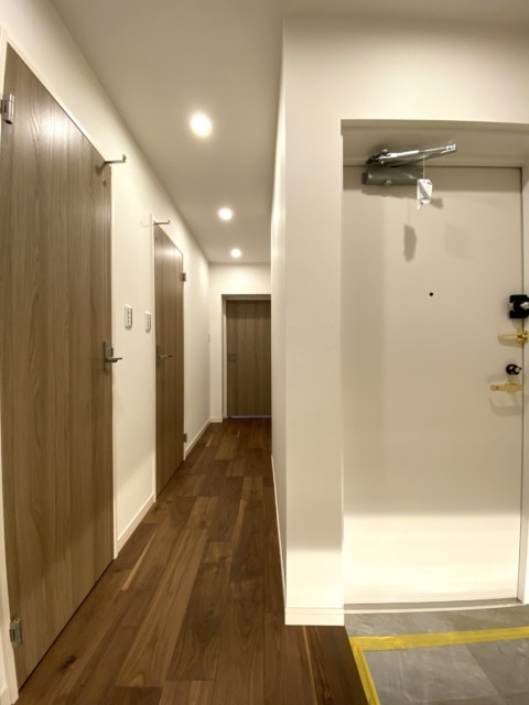 ストークマンション三田 玄関