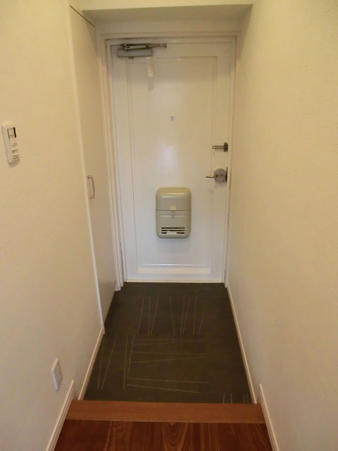 トキワパレス　玄関床にもデザインが施されています1109