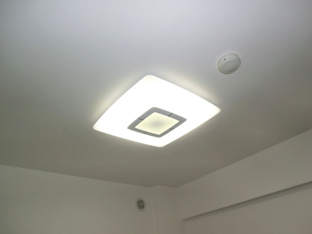 トキワパレス　約4.7帖の洋室　照明1109