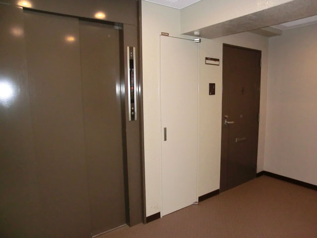 サンファミール西早稲田　エレベーター