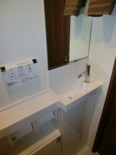 手洗いカウンターも設置されています
