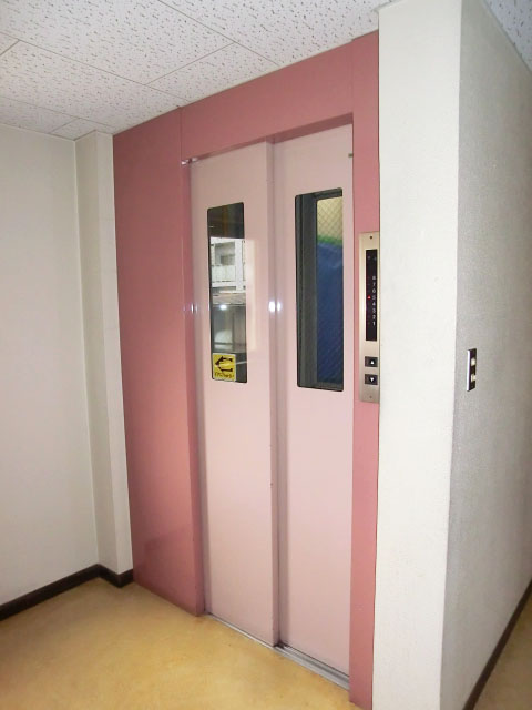 カーネ・ワセダ　エレベーター