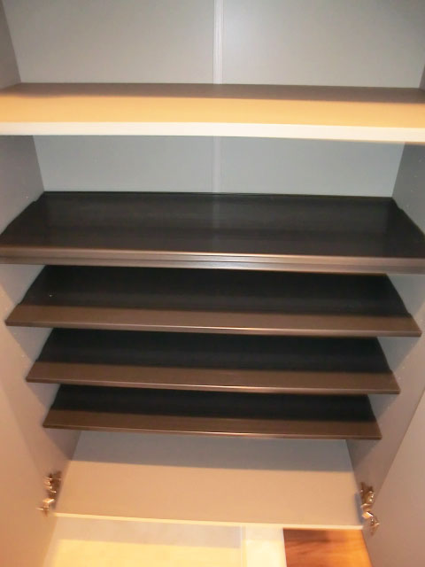 たっぷり容量のシューズボックス