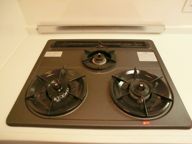 ハイホーム本陣　コンロは三口