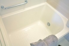 松濤ハウス　追い焚きと浴室乾燥機能付きバスルーム