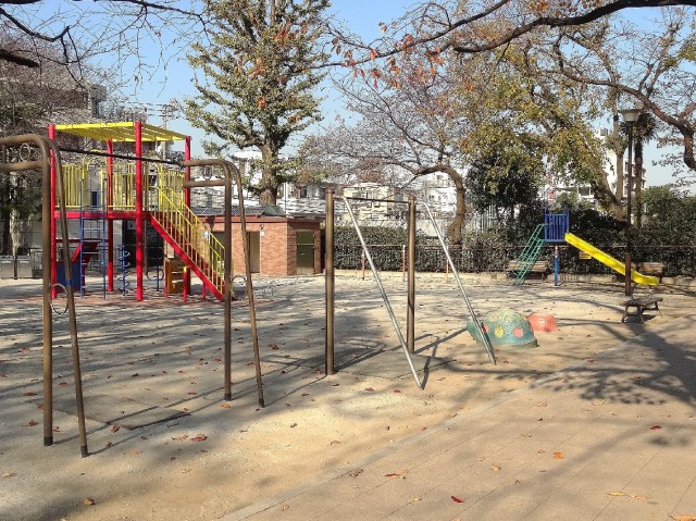 ストークマンション三田　亀塚公園
