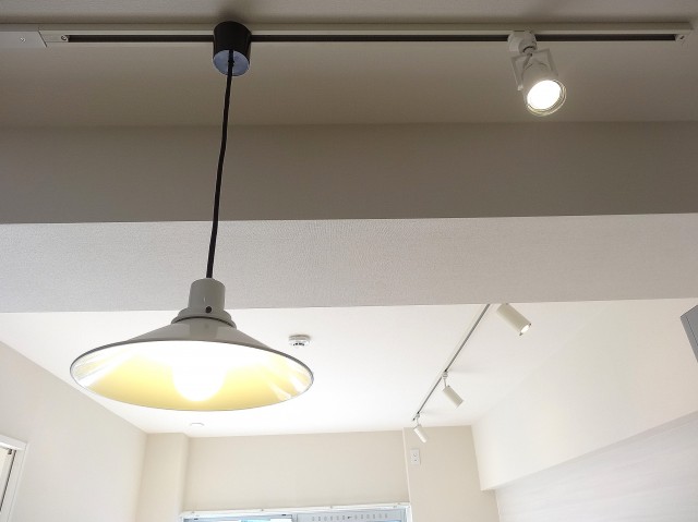 キッチン上のライト